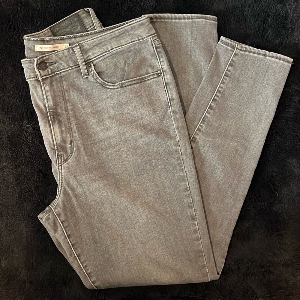 Levi’s High Rise Skinny